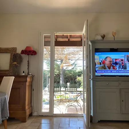 Tatil Evi Maison Au Calme Dans Les Vignes Rochefort-du-Gard